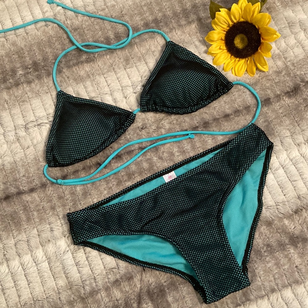 No Boundaries |  2 piece Bikini